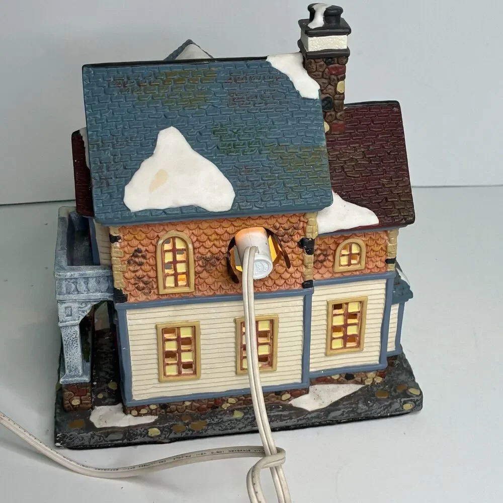 Saturday Evening Post Freedom From Want Porcelain Lighted Christmas House w/ Box